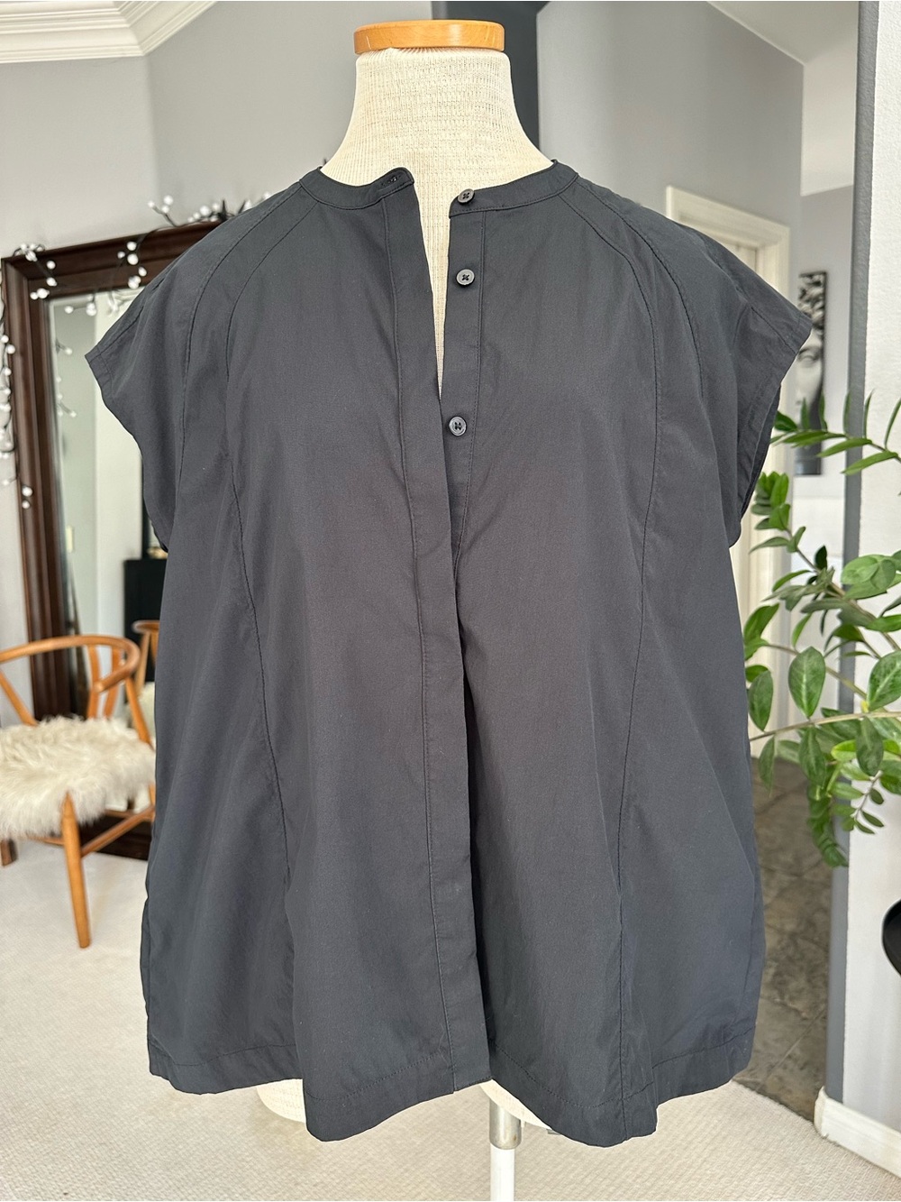 Athleta Black Cap-Sleeve Button-Front Women's Top size large